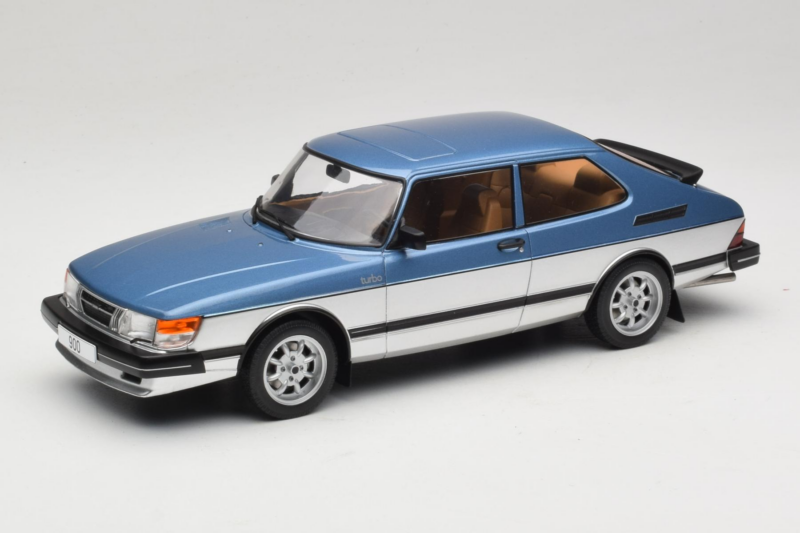 Saab 900 Turbo Blue Metallic MCG 1:18 MCG18261MCW Métal