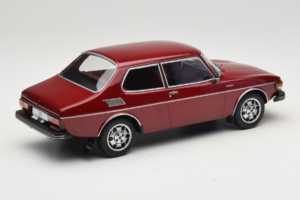 Saab 99 EMS Metallic Rouge MCG 1:18 MCG18441 Métal — image 2 sur 6