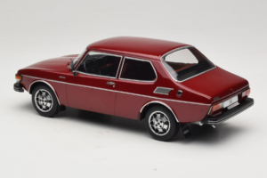 Saab 99 EMS Metallic Rouge MCG 1:18 MCG18441 Métal — image 5 sur 6