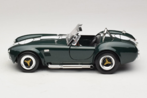 Shelby Cobra 427 S/C Vert Foncé Bandes Blanches Road Signature 1:18 92058-P1 Métal — image 4 sur 8