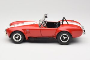 Shelby Cobra 427 S/C Guardsman Red ERTL 1:18 7369 Métal — image 4 sur 8
