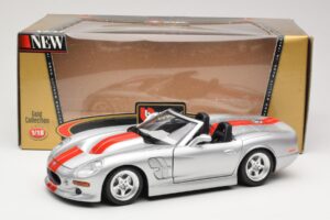 Shelby Series 1 Argent Bburago 1:18 3323 Métal — image 8 sur 8
