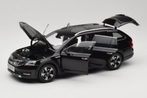 Skoda Octavia Mk4 Combi Marron Paudi Model 1:18 ZMR000005BRA Métal — image 2 sur 8