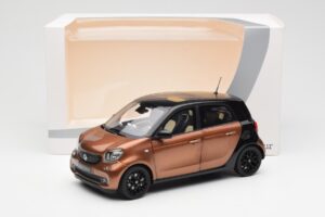 Smart Forfour W453 Noir Hazel Marron Norev 1:18 B66960299 Métal — image 8 sur 8