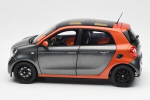 Smart Forfour W453 Lava Orange Graphite Gris Norev 1:18 B66960298 Métal — image 4 sur 8
