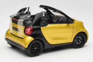 Smart Fortwo 453 Cabriolet Noir Et Jaune Norev 1:18 B66960289 Métal — image 3 sur 8