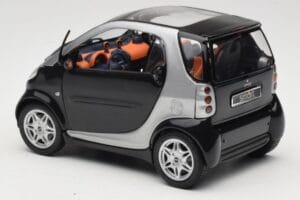 Smart Fortwo Noir Kyosho 1:18 0004830V000C08Q00 Métal — image 7 sur 8