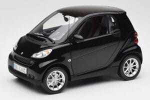 Smart Fortwo Coupé W451 Deep Noir Minichamps 1:18 Q0022563V001C02Q00 Métal