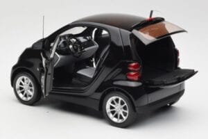 Smart Fortwo Coupé W451 Deep Noir Minichamps 1:18 Q0022563V001C02Q00 Métal — image 5 sur 8