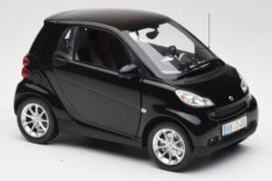 Smart Fortwo Coupé W451 Deep Noir Minichamps 1:18 Q0022563V001C02Q00 Métal — image 6 sur 8