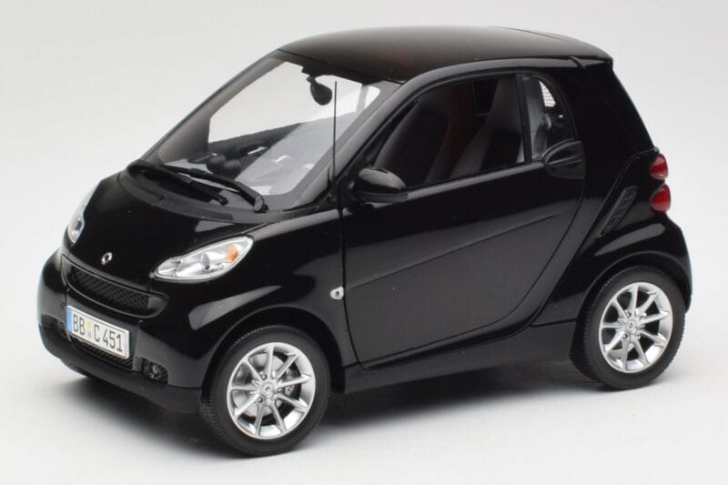 Smart Fortwo Coupé W451 Deep Noir Minichamps 1:18 Q0022563V001C02Q00 Métal
