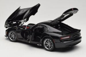 SRT Viper GTS Noir Maisto 1:18 31128 Métal — image 5 sur 8
