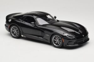 SRT Viper GTS Noir Maisto 1:18 31128 Métal — image 6 sur 8