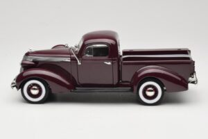 Studebaker Coupe Express Pickup Brun American Mint 1:18 92458-R1 Métal — image 4 sur 8
