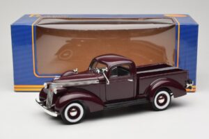 Studebaker Coupe Express Pickup Brun American Mint 1:18 92458-R1 Métal — image 8 sur 8