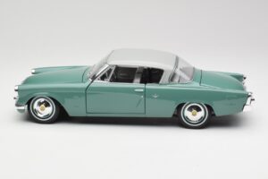 Studebaker Starliner Seafoam Vert & Shasta Blanc Maisto 1:18 31651 Métal — image 2 sur 8