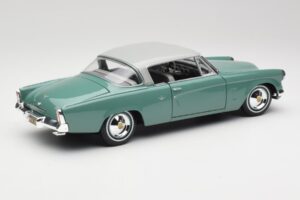 Studebaker Starliner Seafoam Vert & Shasta Blanc Maisto 1:18 31651 Métal — image 4 sur 8