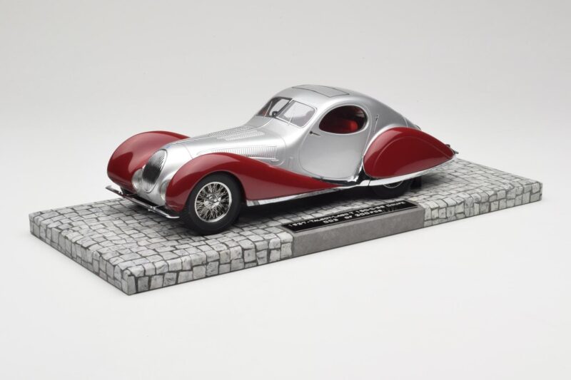 Talbot-Lago T150 C-SS Coupé Argent Rouge Minichamps 1:18 107117121 Résine