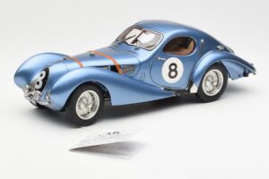 Talbot-Lago T150 C-SS #8 24 Hours of Le Mans 1939 CMC 1:18 M-167 Métal
