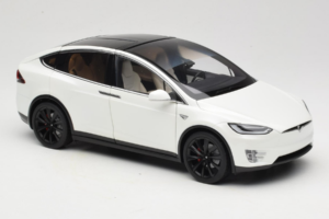 Tesla Model X Blanc OEM 1:18 TESLA001 Métal — image 6 sur 8