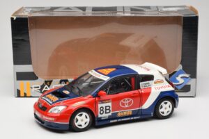 Toyota Auris WRC #8 Panis / Balas WRC 2003 Solido 1:18 90598 Métal — image 8 sur 8