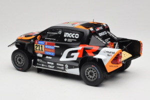Toyota GR DKR Hilux Evo #211 H. Lategan / B. Cummings Rally Dakar 2025 IXO 1:18 18RMC237 Métal — image 5 sur 6
