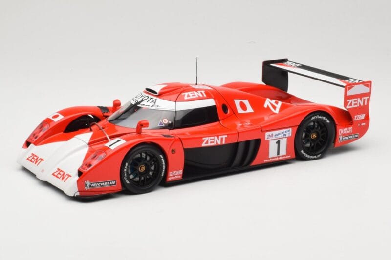 Toyota GT-One TS020 GT1 #1 M. Brundle / E. Collard / V. Sospiri 24 Hours of Le Mans 1999 AUTOart 1:18 89986 Métal