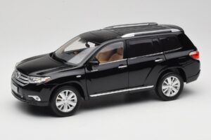Toyota Highlander XU40 Noir Paudi Model 1:18 2043612-B1 Métal