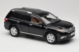 Toyota Highlander XU40 Noir Paudi Model 1:18 2043612-B1 Métal — image 6 sur 8