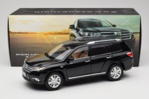 Toyota Highlander XU40 Noir Paudi Model 1:18 2043612-B1 Métal — image 8 sur 8