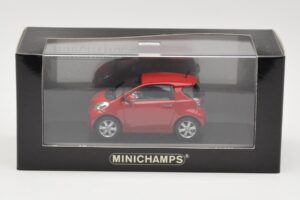 Toyota iQ Rouge Minichamps 1:43 400166800 Métal — image 4 sur 4