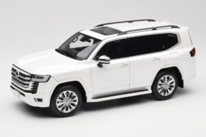 Toyota Land Cruiser J300 ZX Blanc LCD 1:18 LCD18013-ZX-WH Métal