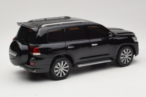 Toyota Land Cruiser LC200 Noir Kengfai 1:18 KF024-13 Métal — image 3 sur 8