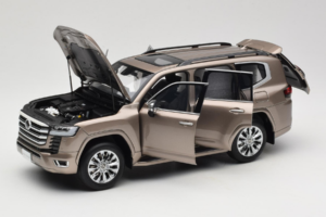 Toyota Land Cruiser LC300 ZX Or LCD 1:18 LCD18013-ZX-GO Métal — image 2 sur 8