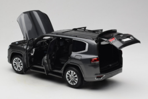 Toyota Land Cruiser LC300 ZX Gris LCD 1:18 LCD18013-ZX-GR Métal — image 5 sur 8