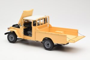 Toyota Land Cruiser Pickup Beige Kyosho 1:18 08958BE Métal — image 5 sur 8