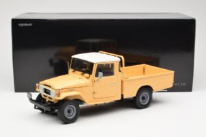 Toyota Land Cruiser Pickup Beige Kyosho 1:18 08958BE Métal — image 8 sur 8