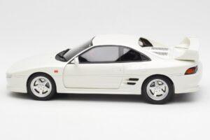 Toyota MR2 W20 TRD 2000GT Super Blanc Otto 1:18 OT749 Résine — image 3 sur 6
