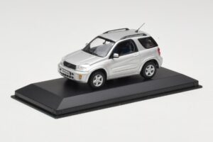 Toyota RAV4 XA20 Argent Intérieur Clair Minichamps 1:43 31434205 Métal — image 2 sur 4