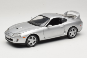 Toyota Supra A80 Argent Kyosho 1:18 8847 Métal