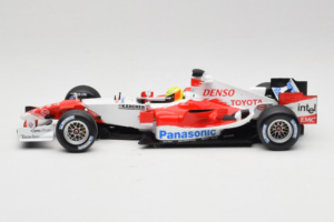 Toyota TF105 #17 R. Schumacher Panasonic Toyota Racing 2005 Minichamps 1:18 100050017 Métal — image 3 sur 7