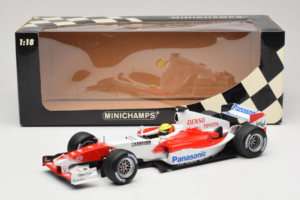 Toyota TF105 #17 R. Schumacher Panasonic Toyota Racing Showcar 2005 Minichamps 1:18 100050087 Métal — image 7 sur 7