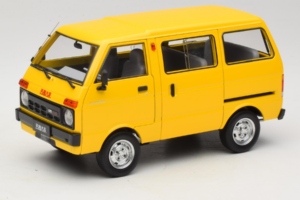Toyota TJ110 Tianjin Huali Jaune OEM 1:18 TOYOTA014 Métal