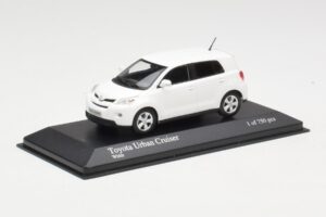 Toyota Urban Cruiser Blanc Minichamps 1:43 400166960 Métal — image 3 sur 3