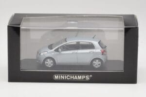 Toyota Yaris Mk2 Glacier Bleu Minichamps 1:43 TOYOTA001 Métal — image 4 sur 4