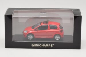 Toyota Yaris TS Rouge Minichamps 1:43 430166062 Métal — image 4 sur 4