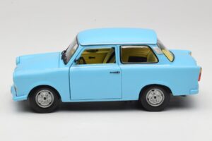 Trabant 601 Bleu Sun Star 1:18 4290 Métal — image 4 sur 8