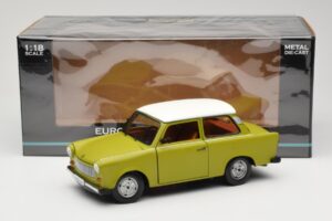 Trabant 601 Vert Sun Star 1:18 4289 Métal — image 8 sur 8