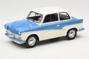 Trabant P50 Bleu Clair Crème BoS Models 1:18 BOS035 Résine