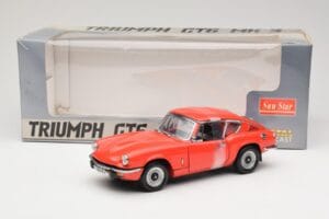 Triumph GT6 Mk3 Rouge Sun Star 1:18 1056 Métal — image 6 sur 6